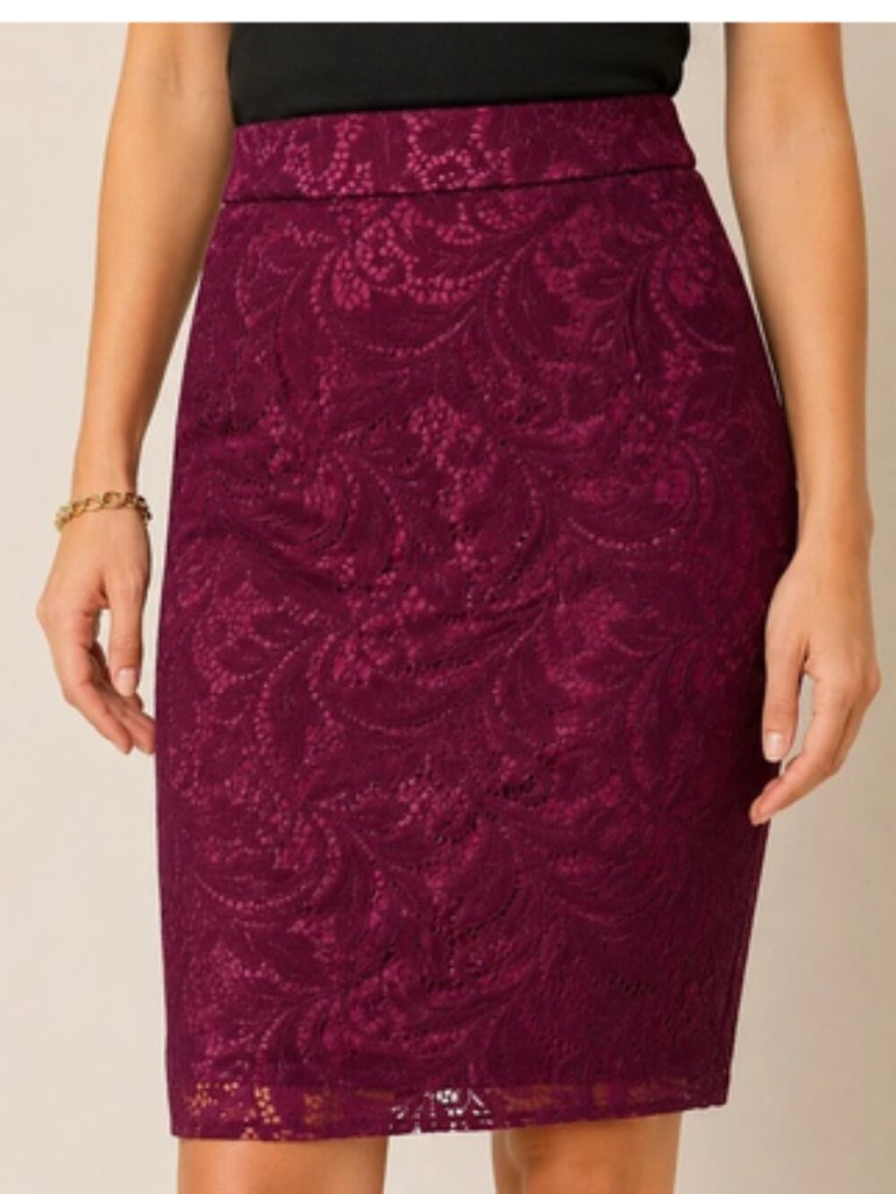 Cabi Frolic Lace Plumberry Color Pencil Skirt. 12
